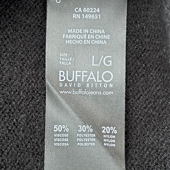 Buffalo Star Print Distressed V-Neck Sweater (NWT) - Picture 14 of 14